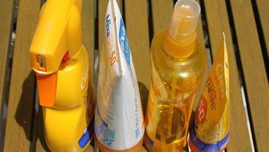 5 Reasons To Wear Sunscreen This Summer